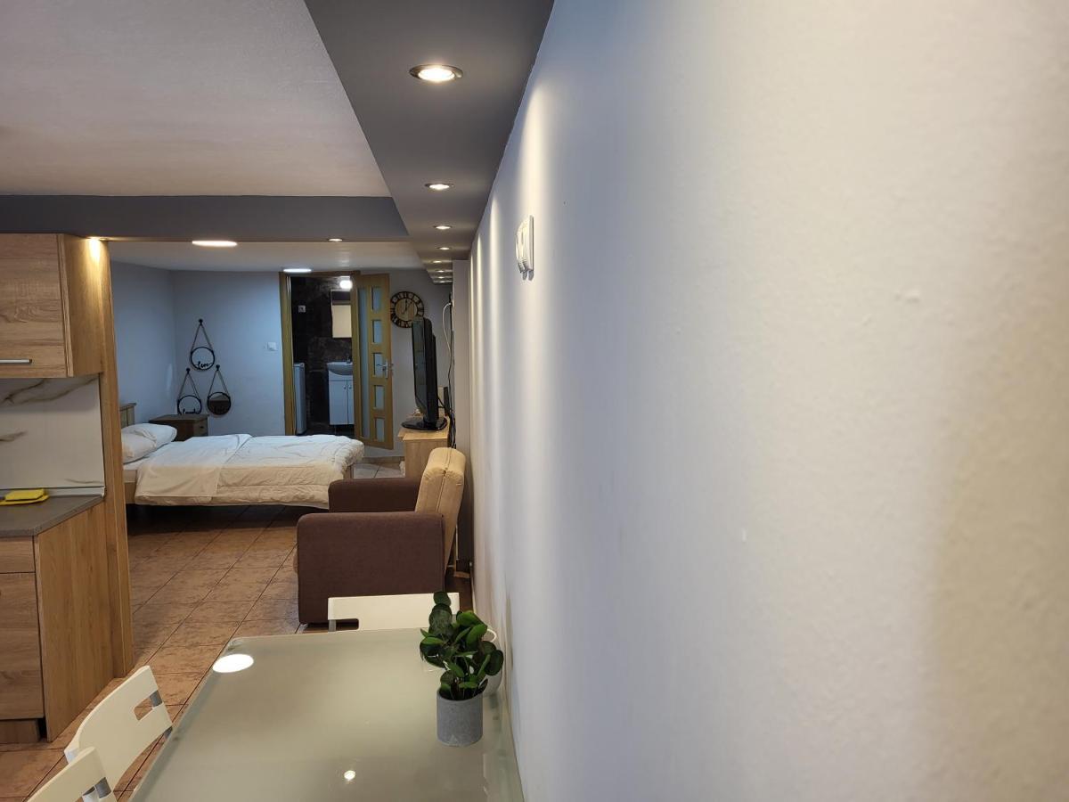 Urban Studio Apartment Kavála ภายนอก รูปภาพ