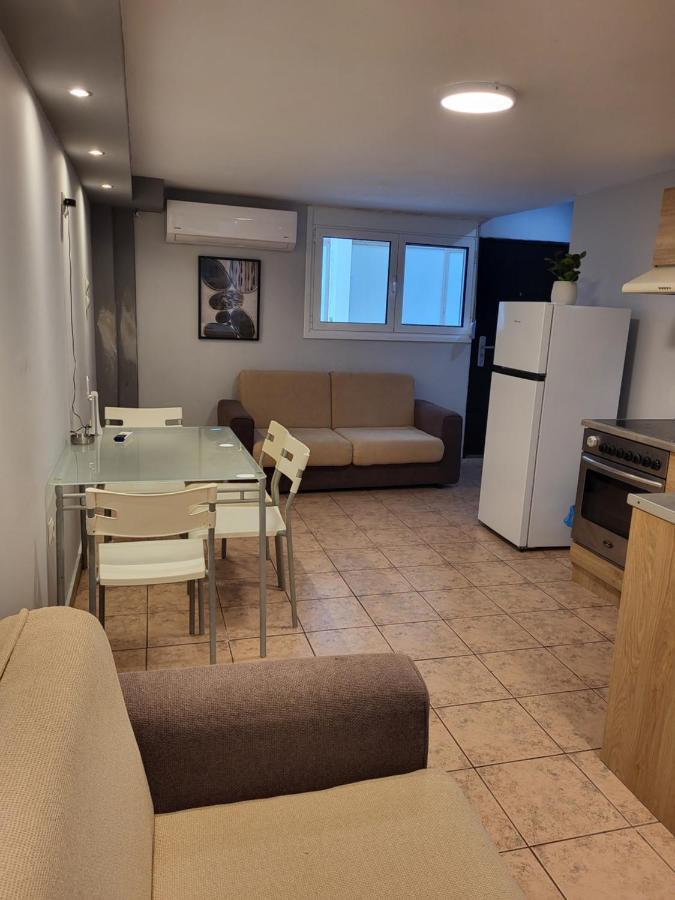 Urban Studio Apartment Kavála ภายนอก รูปภาพ